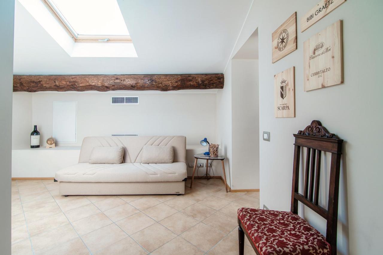 Apartmán Grape Attic 72 - The House Of Travelers Como Exteriér fotografie